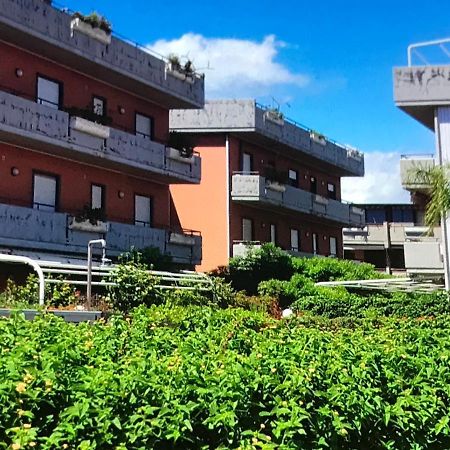 Taormina Mare Piscina Fondachello Apartman Fondachello  Kültér fotó