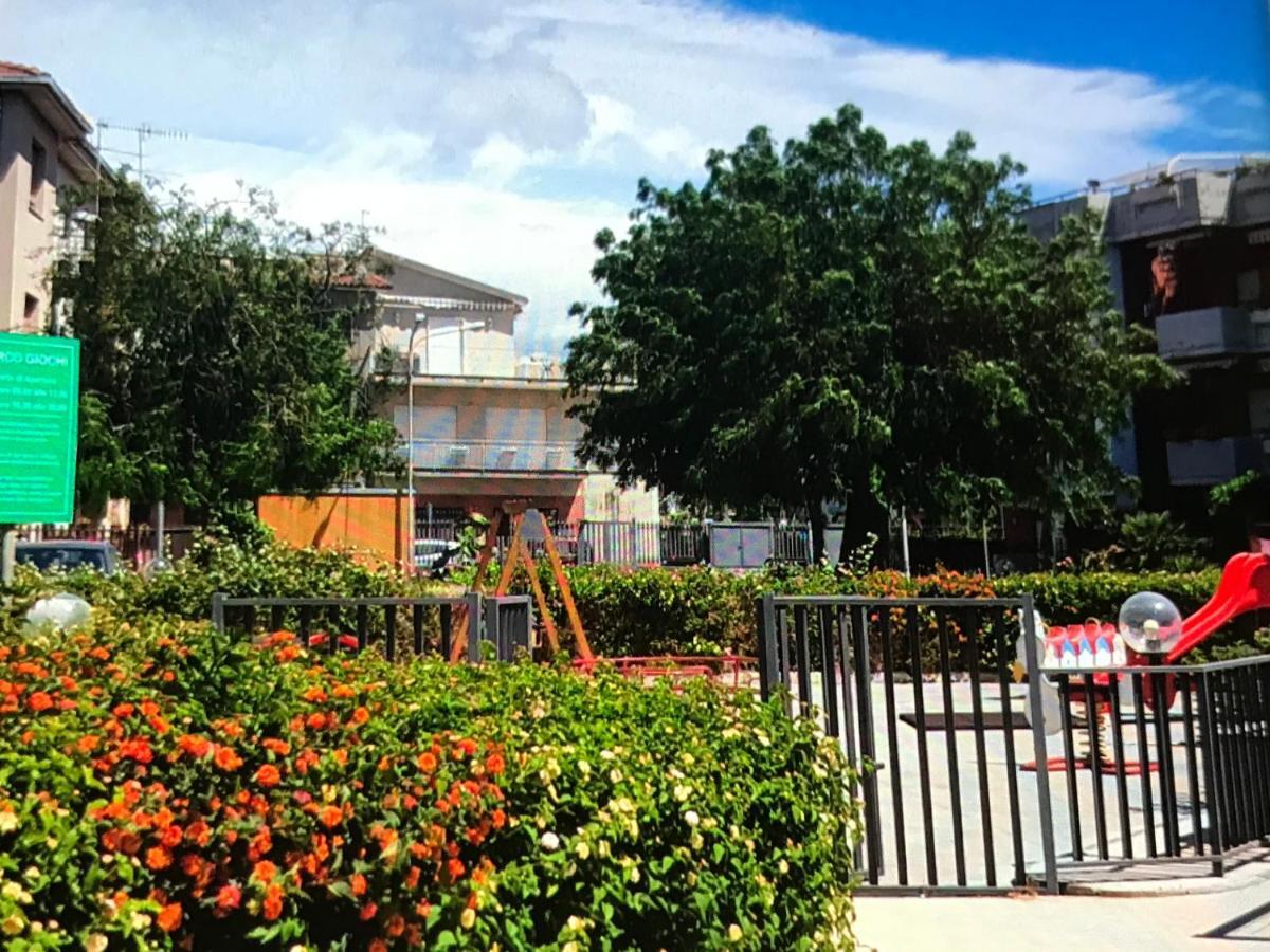 Taormina Mare Piscina Fondachello Apartman Fondachello  Kültér fotó
